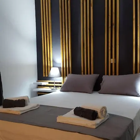 Apartment In The Heart Of The 5